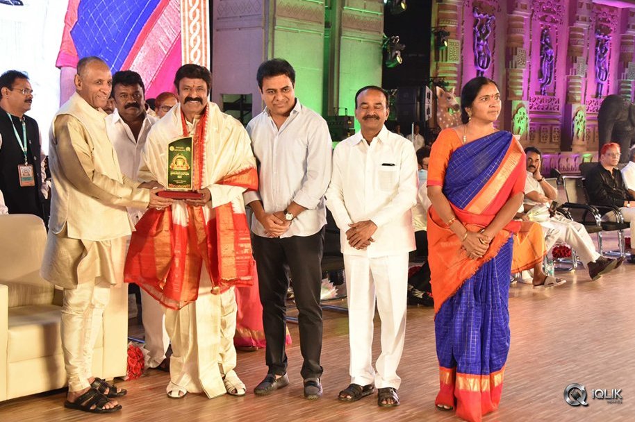 Cine-Sangeetha-Vibhavari-At-World-Telugu-Conference